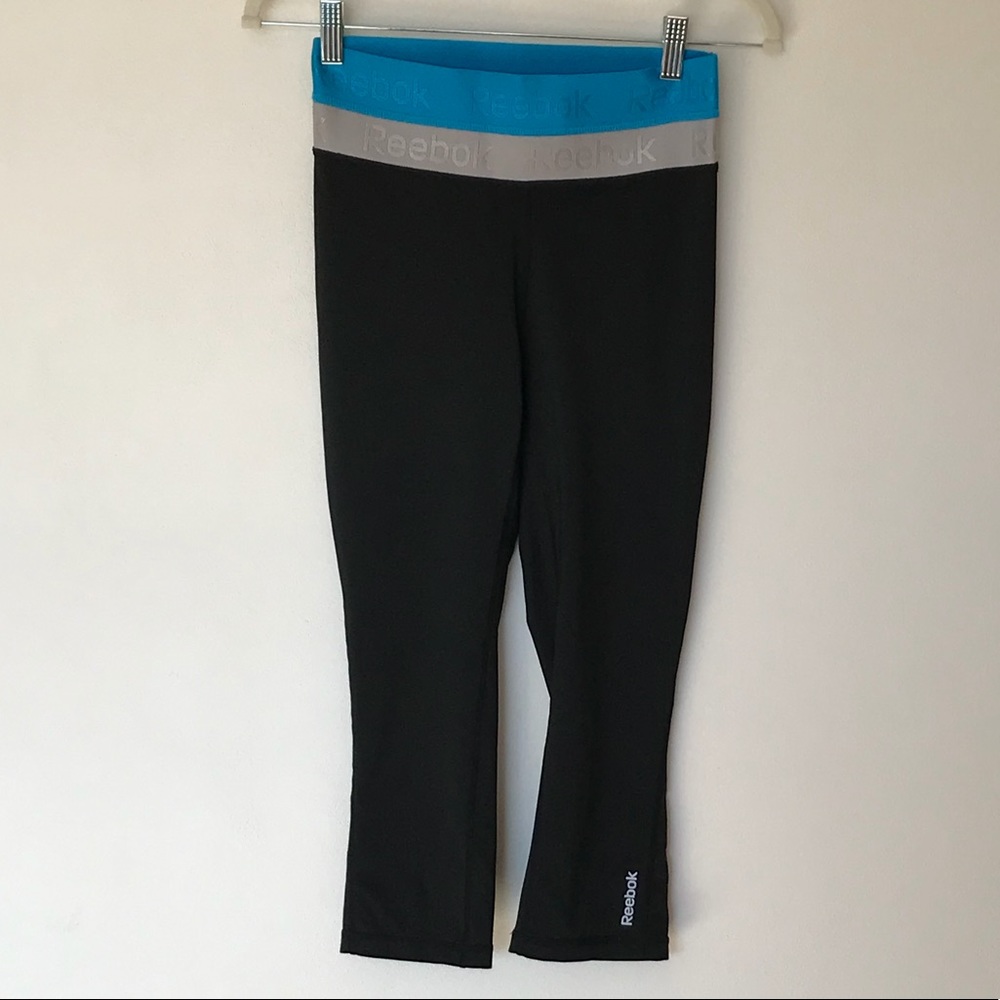 Reebok polyester black capris athletic leggings